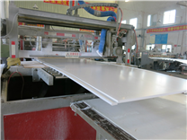 PVC結皮發泡板生產線