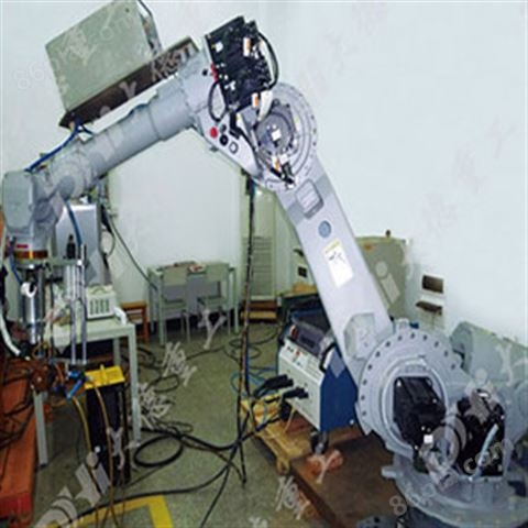 机器人复合热源自动螺柱焊接系统2