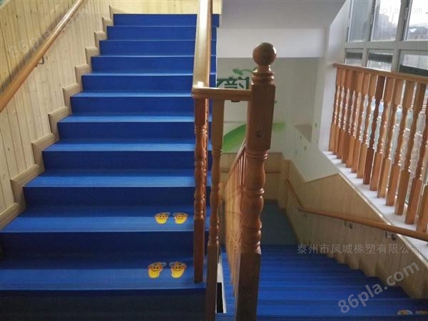 环保PVC楼梯踏步 PVC楼梯止滑板价格